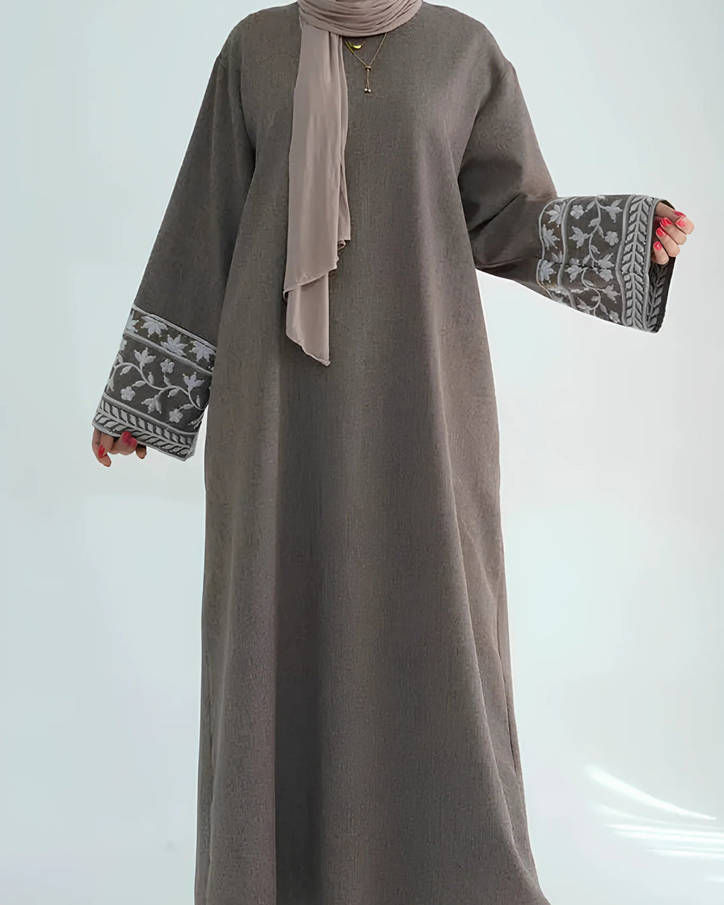 Linen Closed Abaya - Embroidered Sleeves