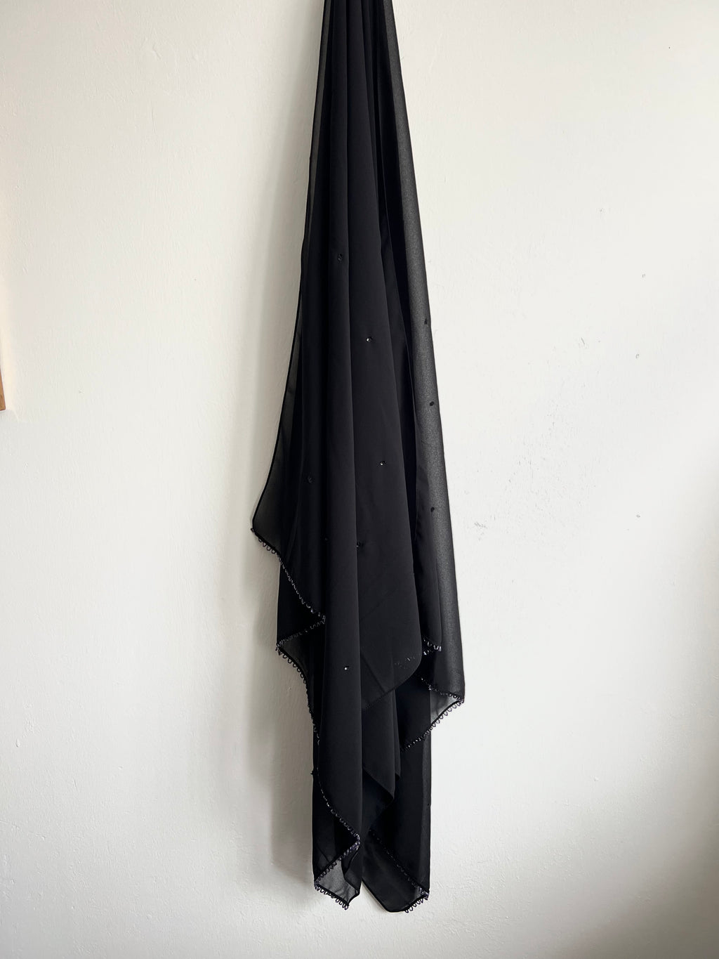 Kinari Hijab in Black