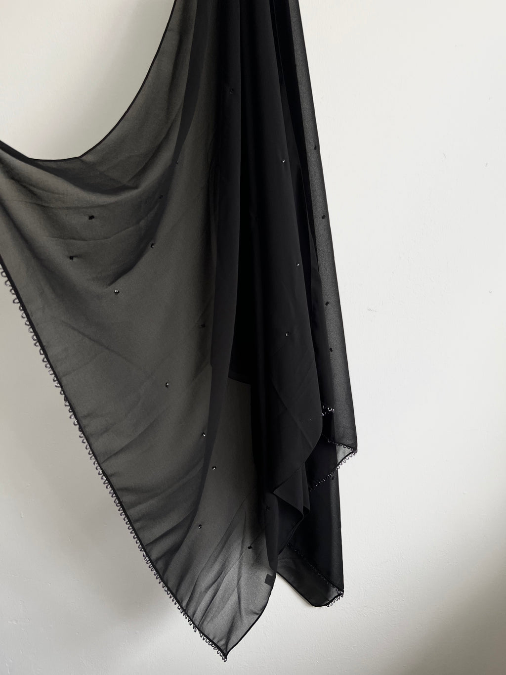 Kinari Hijab in Black