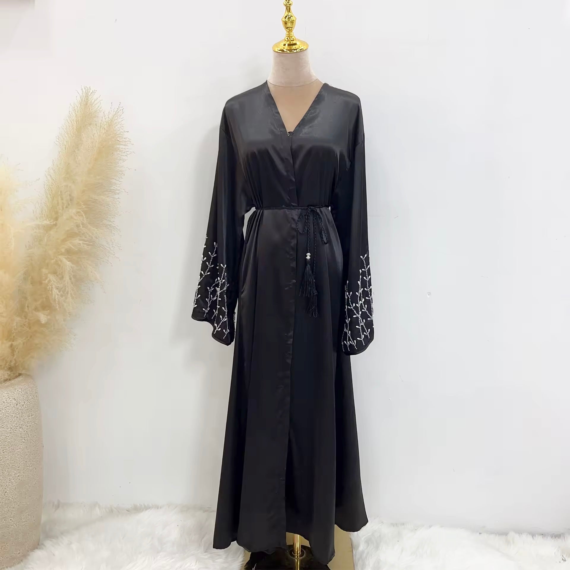 Noura Abaya