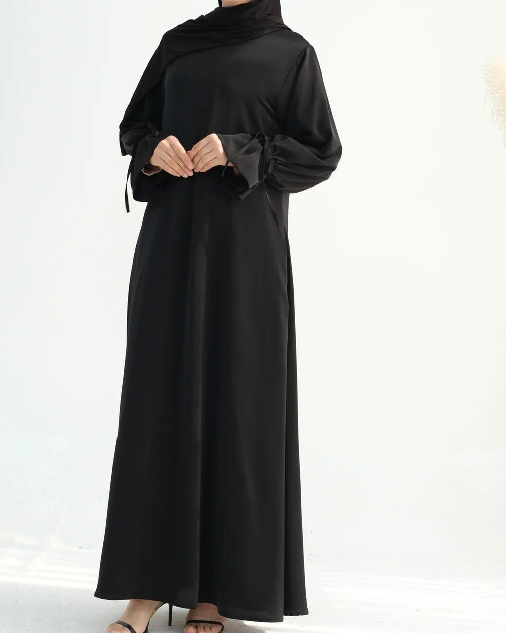 Poet Sleeve Abaya